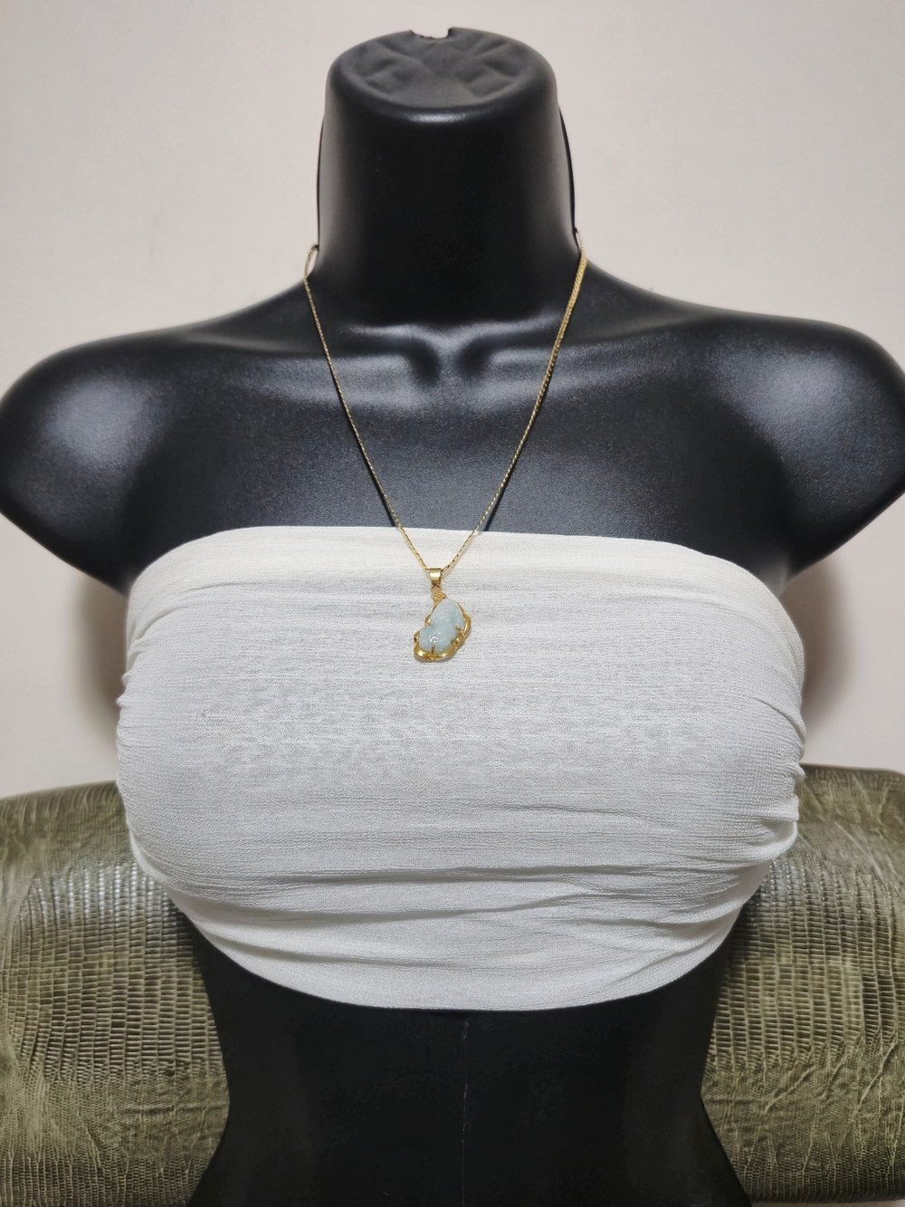 Gold-Plated Jade Stone Pendant Necklace - Women Jewelry